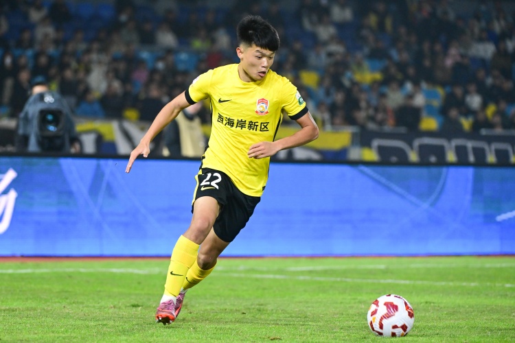 pg电玩官方下载链接-媒体人：杨希加盟上海海港已成定局，加盟深圳的传闻太不靠谱